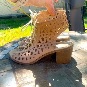 House of Harlow lace-up heels, size 7, 37